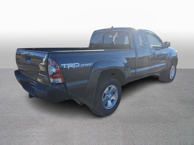 Thumbnail: 2015 Toyota Tacoma - 4