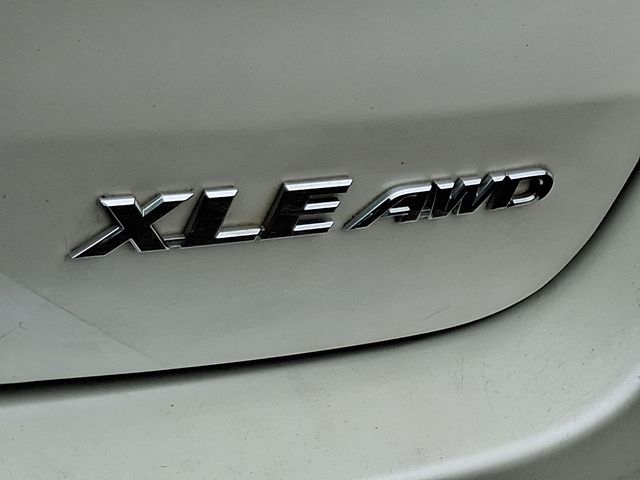 Thumbnail: 2019 Toyota Highlander - 10