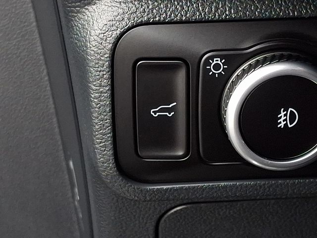 Thumbnail: 2025 Ford Explorer - 28