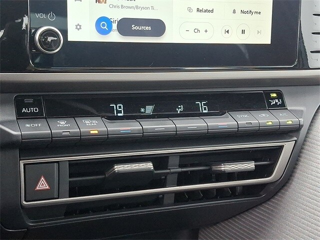 Thumbnail: 2025 Toyota Camry - 16