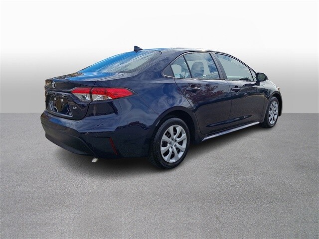 Thumbnail: 2023 Toyota Corolla - 4