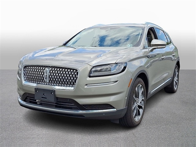 Thumbnail: 2023 Lincoln Nautilus - 1
