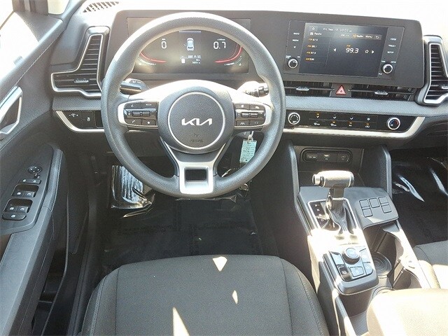 Thumbnail: 2024 Kia Sportage - 11