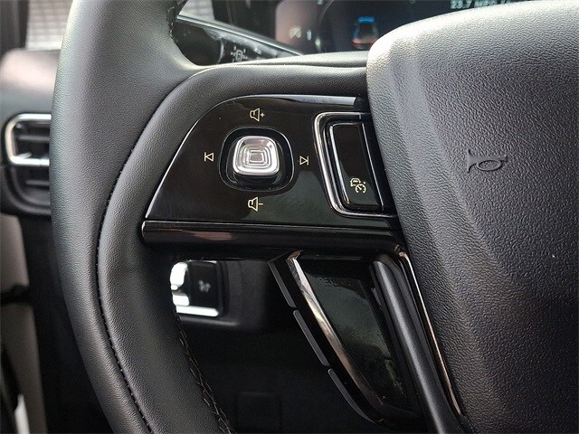 Thumbnail: 2023 Lincoln Corsair - 22