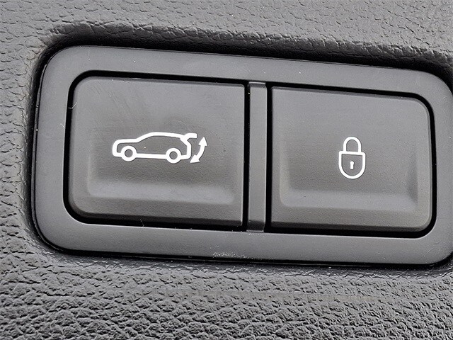 Thumbnail: 2025 Genesis GV80 - 30