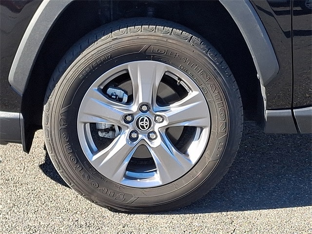 Thumbnail: 2025 Toyota RAV4 - 8