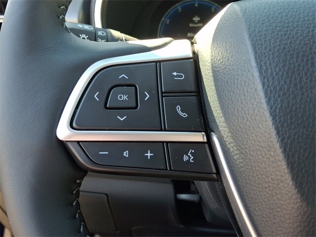 Thumbnail: 2026 Toyota Highlander - 23