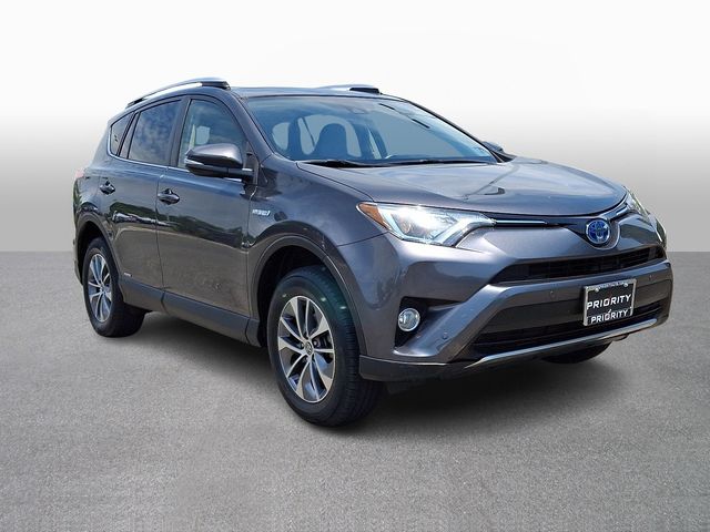 Thumbnail: 2016 Toyota RAV4 - 2