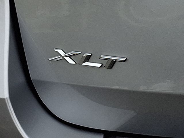 Thumbnail: 2022 Ford Explorer - 25