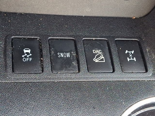 Thumbnail: 2016 Toyota Highlander - 28