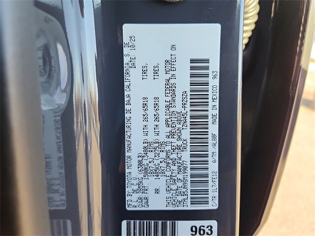 Thumbnail: 2025 Toyota Tacoma - 17