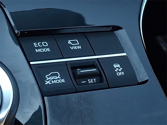 Thumbnail: 2023 Toyota bZ4X - 25