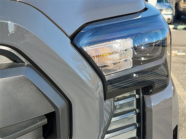 Thumbnail: 2025 Toyota Tacoma - 8