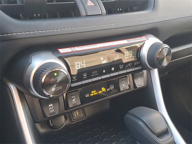 Thumbnail: 2025 Toyota RAV4 - 16