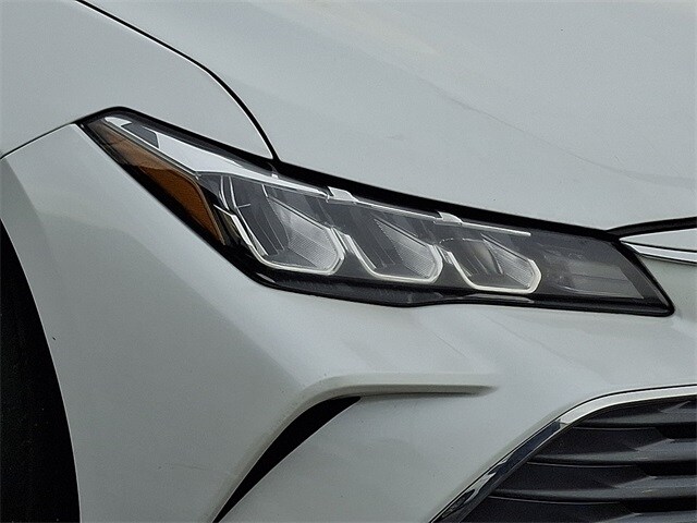 Thumbnail: 2022 Toyota Avalon - 7