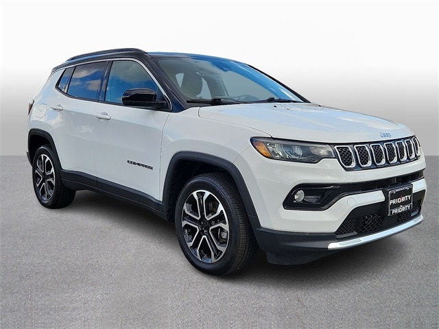 Thumbnail: 2023 Jeep Compass - 3