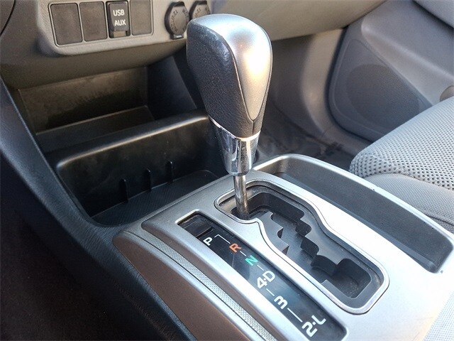 Thumbnail: 2015 Toyota Tacoma - 13