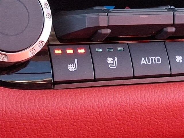 Thumbnail: 2023 Toyota Sequoia - 28