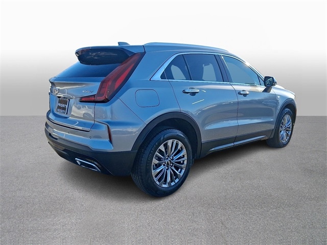 Thumbnail: 2024 Cadillac XT4 - 4