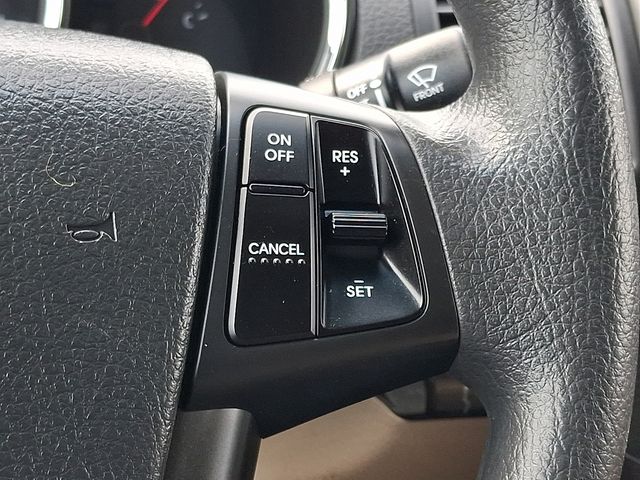 Thumbnail: 2012 Kia Sorento - 21