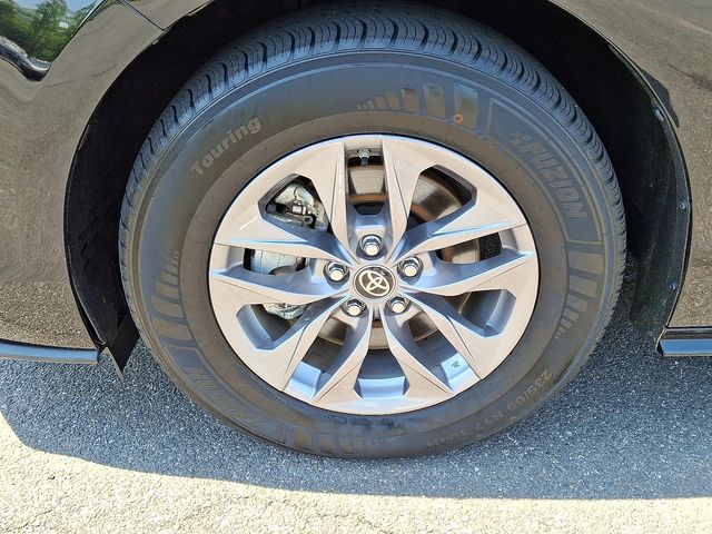 Thumbnail: 2025 Toyota Sienna - 8