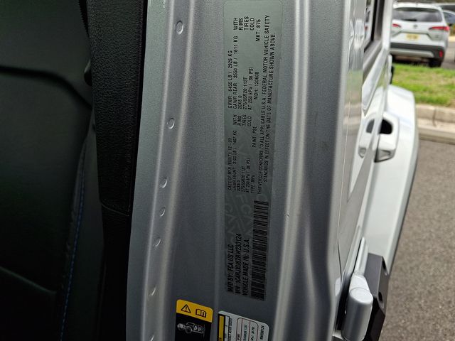 Thumbnail: 2024 Jeep Wrangler - 30