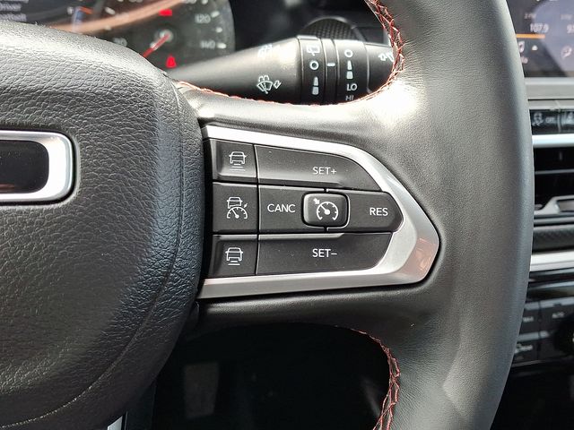 Thumbnail: 2022 Jeep Compass - 22