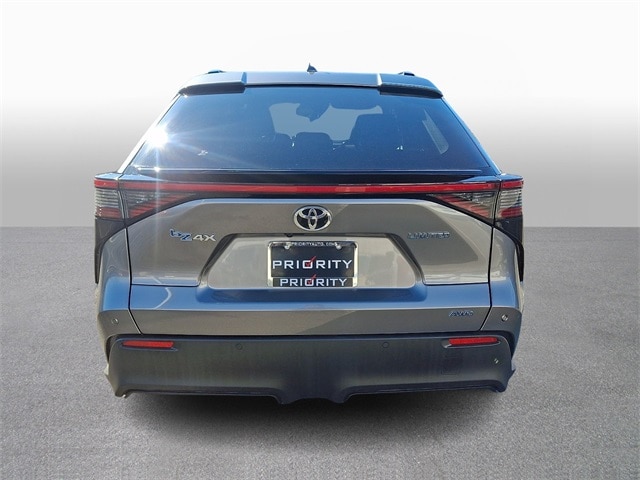 Thumbnail: 2023 Toyota bZ4X - 5