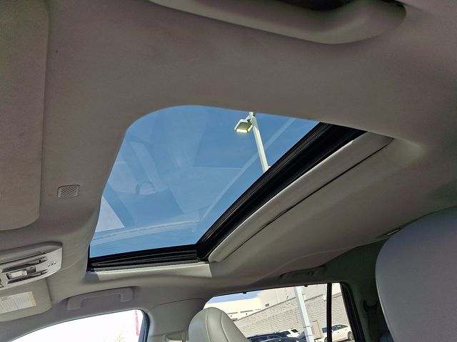 Thumbnail: 2021 Toyota Highlander - 15