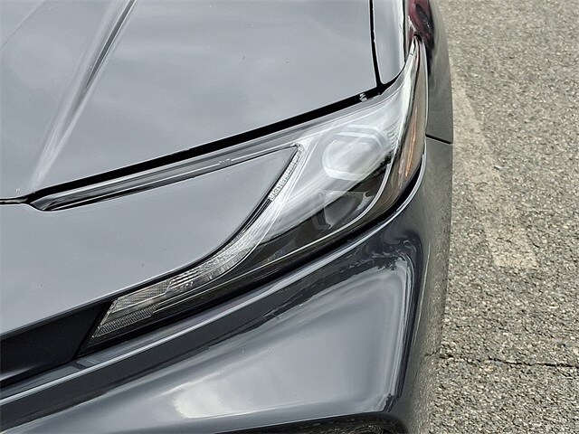 Thumbnail: 2025 Toyota Camry - 9