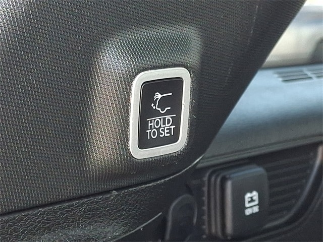 Thumbnail: 2024 Jeep Grand Cherokee - 34