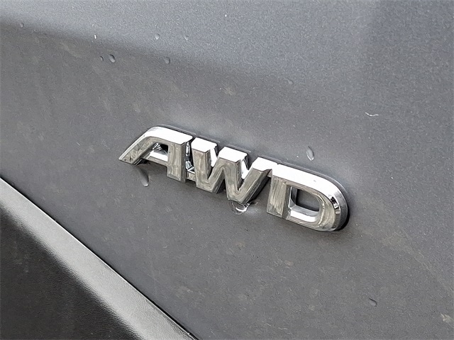 Thumbnail: 2025 Toyota RAV4 - 10
