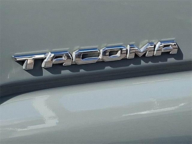 Thumbnail: 2022 Toyota Tacoma - 33