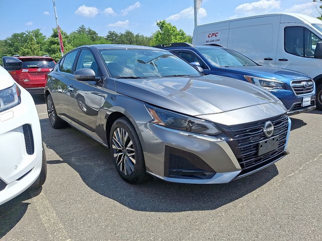 Thumbnail: 2023 Nissan Altima - 2