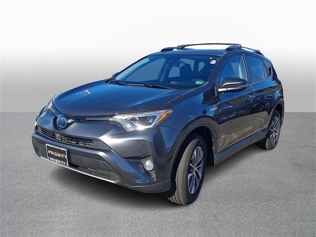 Thumbnail: 2018 Toyota RAV4 - 1
