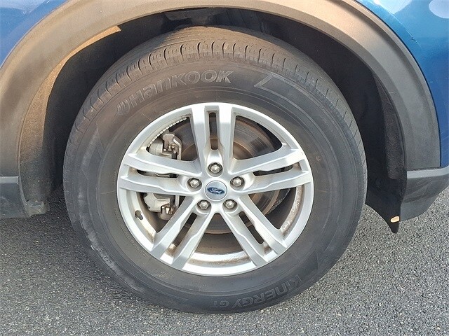 Thumbnail: 2021 Ford Explorer - 6