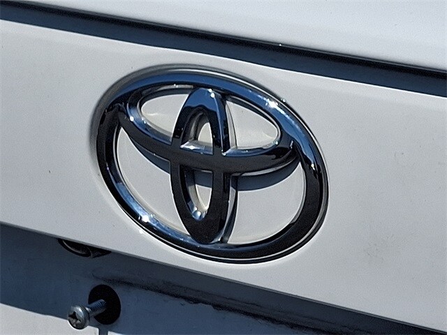 Thumbnail: 2024 Toyota RAV4 - 9