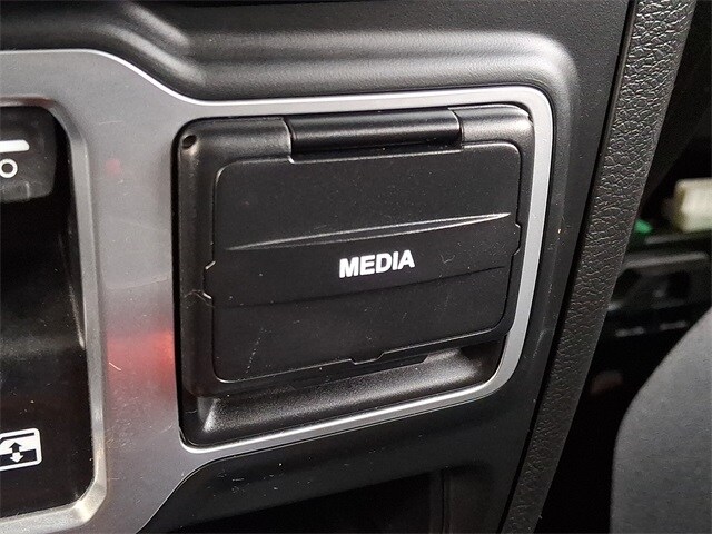 Thumbnail: 2018 Jeep Wrangler - 25