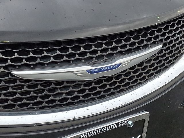 Thumbnail: 2023 Chrysler Voyager - 7