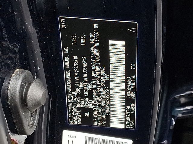 Thumbnail: 2024 Toyota Highlander - 32