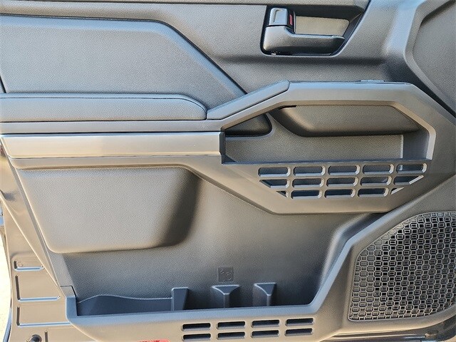 Thumbnail: 2025 Toyota Tacoma - 9