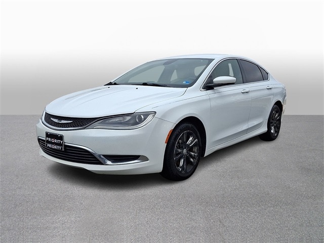 2015 Chrysler 200 Limited -
                  Springfield, VA