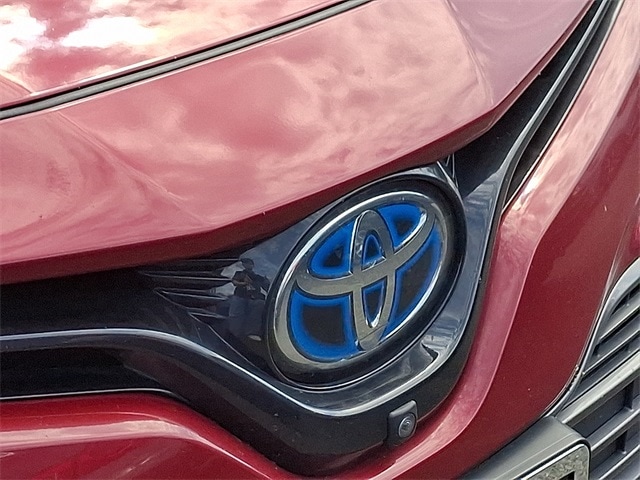 2020 Toyota Camry XLE 3