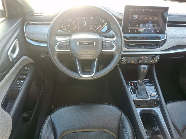 Thumbnail: 2022 Jeep Compass - 11