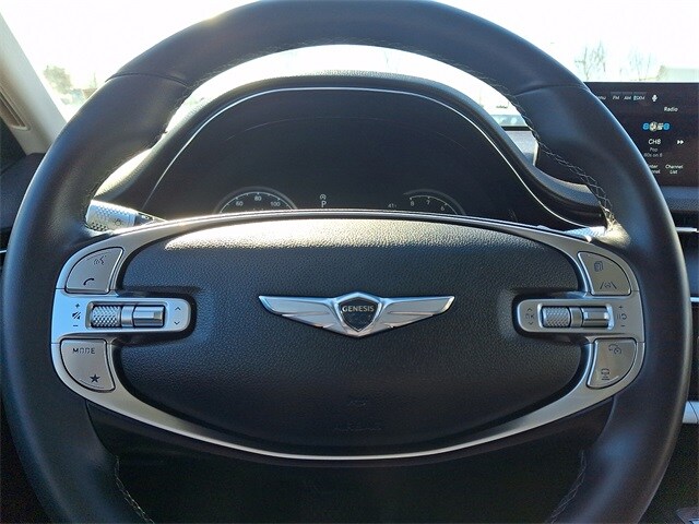 Thumbnail: 2025 Genesis GV70 - 14