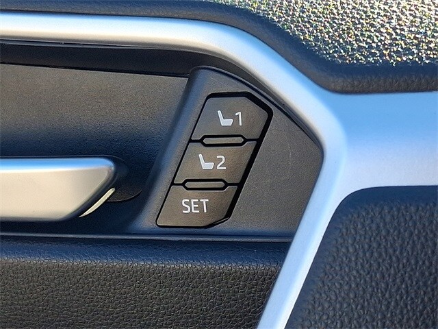 Thumbnail: 2025 Toyota RAV4 - 29