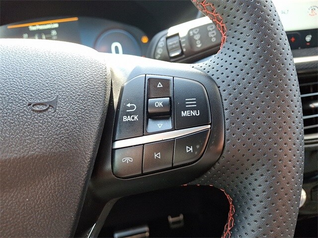 Thumbnail: 2023 Ford Escape - 17