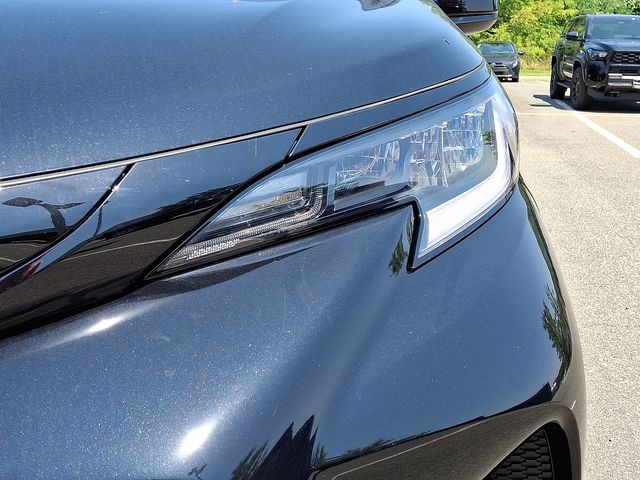 Thumbnail: 2026 Toyota Sienna - 9