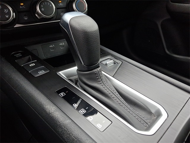 Thumbnail: 2025 Nissan Kicks - 14