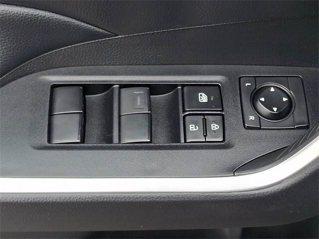 Thumbnail: 2021 Toyota RAV4 - 27